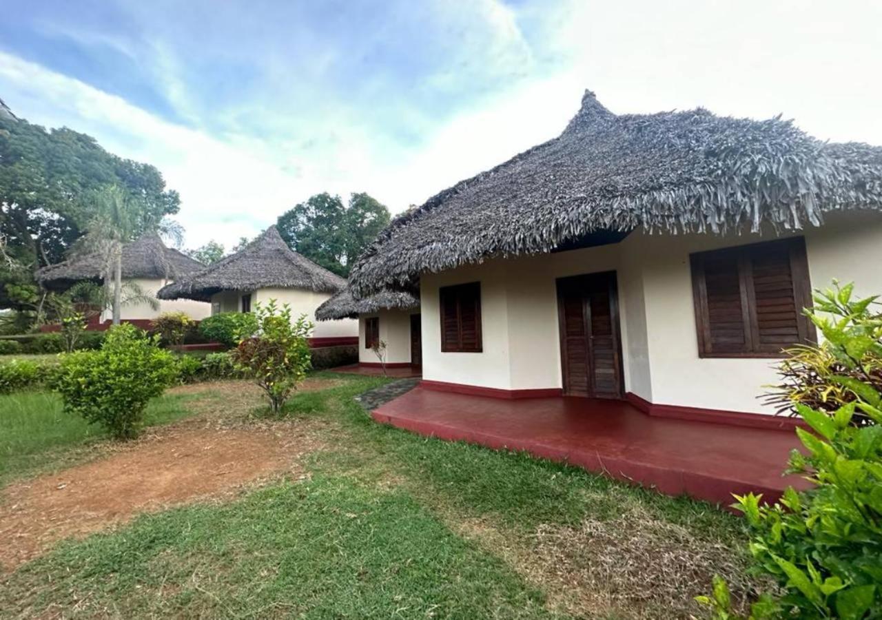 Wings Hotels Nosy-Be Ngoại thất bức ảnh